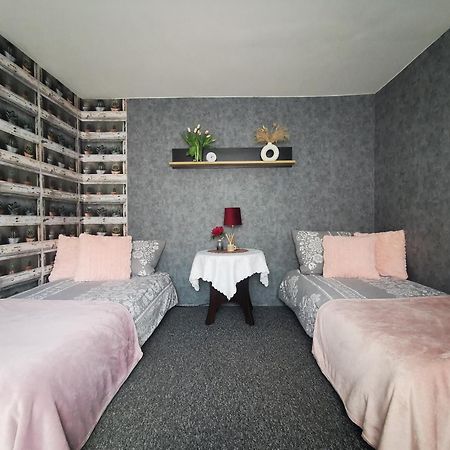 Eden Villa Sedziszowa Bagian luar foto
