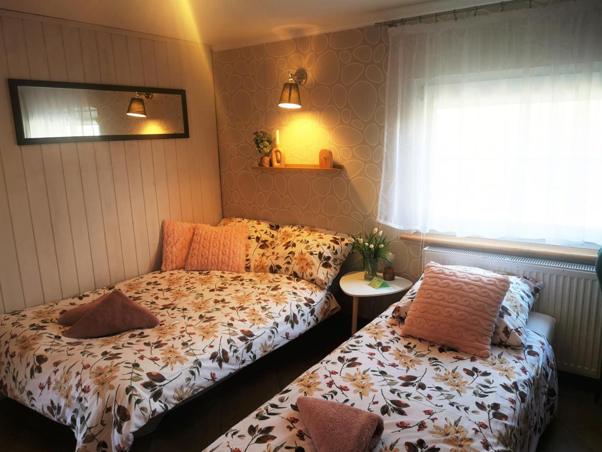 Eden Villa Sedziszowa Bagian luar foto